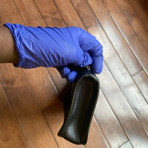 Vintage Coach Black Leather Cosmetics Bag - Picture 4 of 6